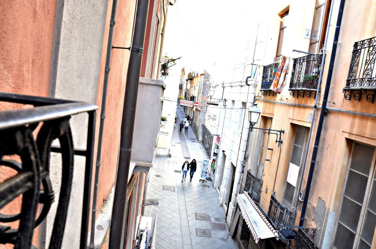 Abbardente Appartamento In Centro Cagliari Ngoại thất bức ảnh